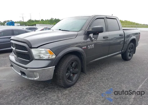 2015 Ram 1500 Outdoorsman z USA, uszkodzony, nr VIN 1C6RR6LT3FS675674